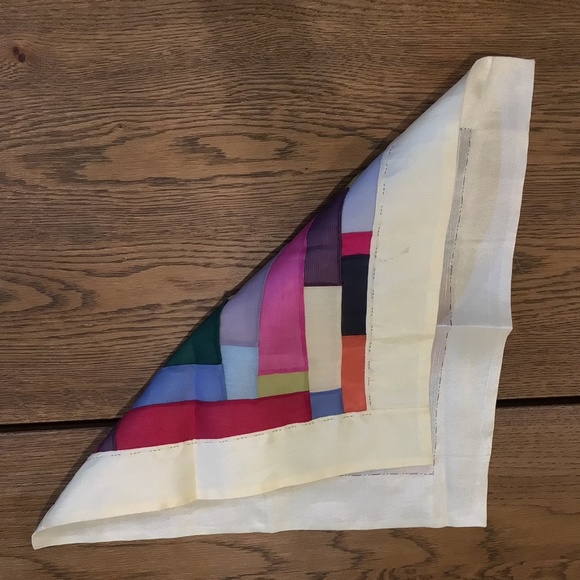 Silk Hand stitched Wall Deco - Picture 6 of 8